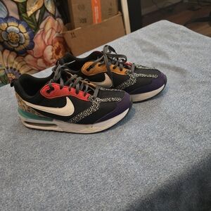 Nike Air Max Dawn Sneakers